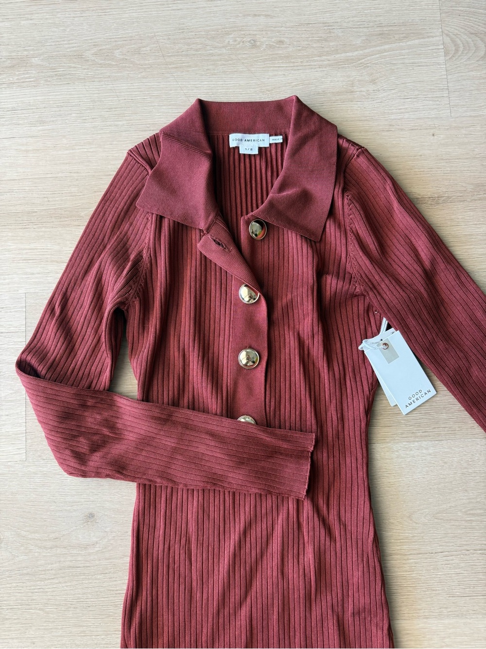 Good American Rust Ribbed Collared Midi Dress with Button Placket - Picture 4 of 4